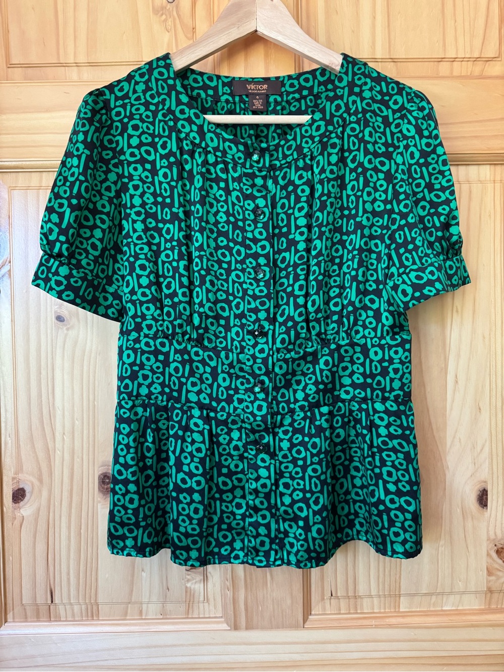 Victor Alfaro Jewel Rhapsody Elegant Emerald Green Silk Peplum Blouse size 4